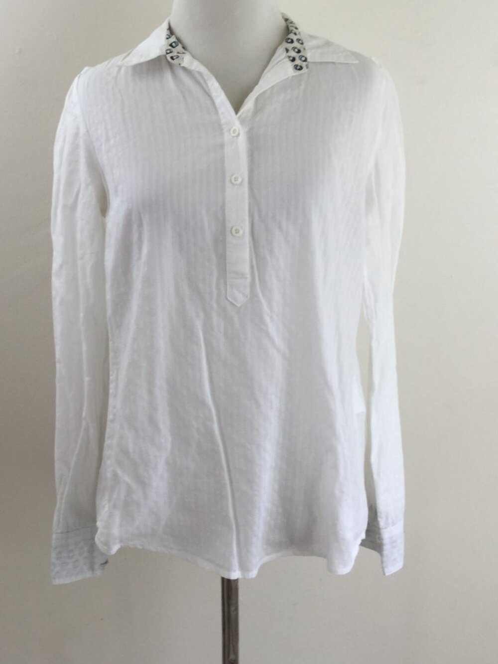 Birds of Paradis by Trovata White Shirt xs